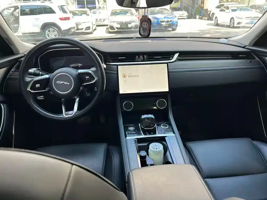 Jaguar XFL 2023 из CN, фото 9