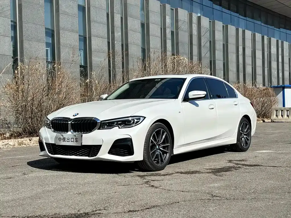 BMW 3 Series — фото 1