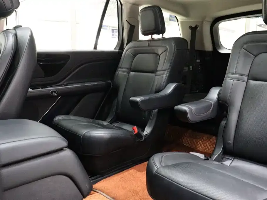 Lincoln Aviator 2022 из CN, фото 2