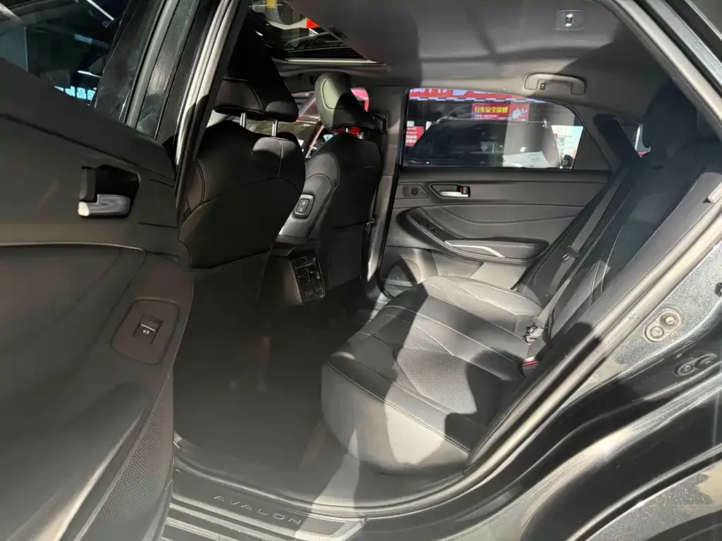 Toyota Avalon 2025 из CN, фото 2