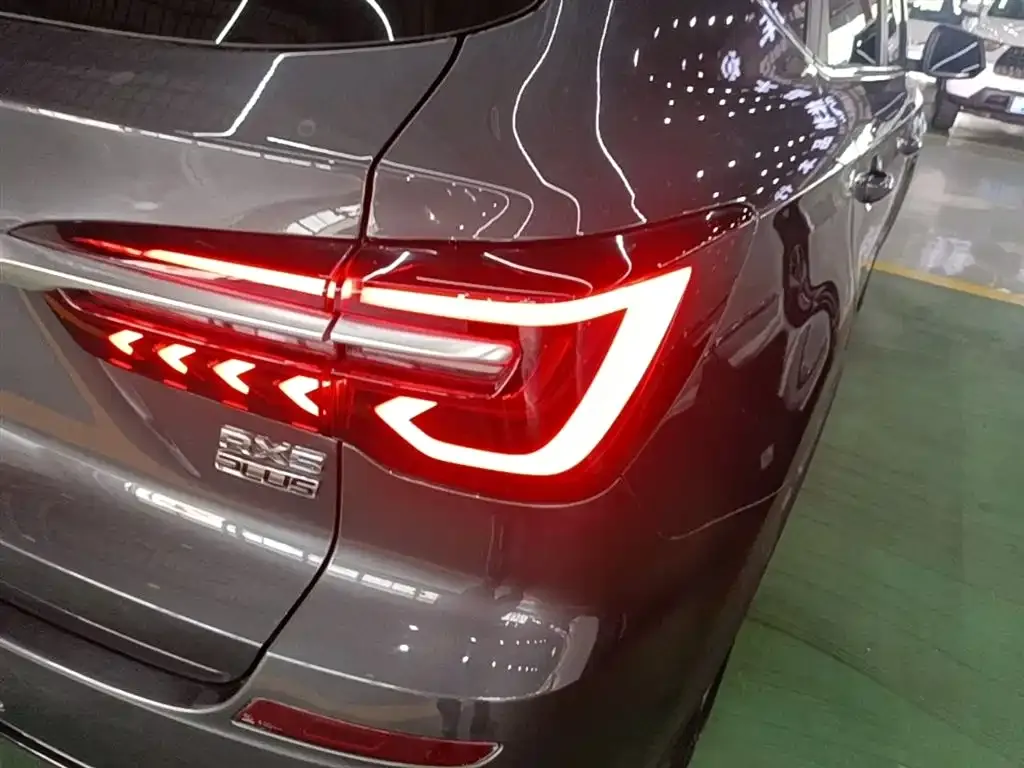 Roewe RX5 — фото 5