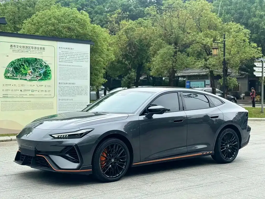 Changan UNI-V 2025 из CN, фото 1