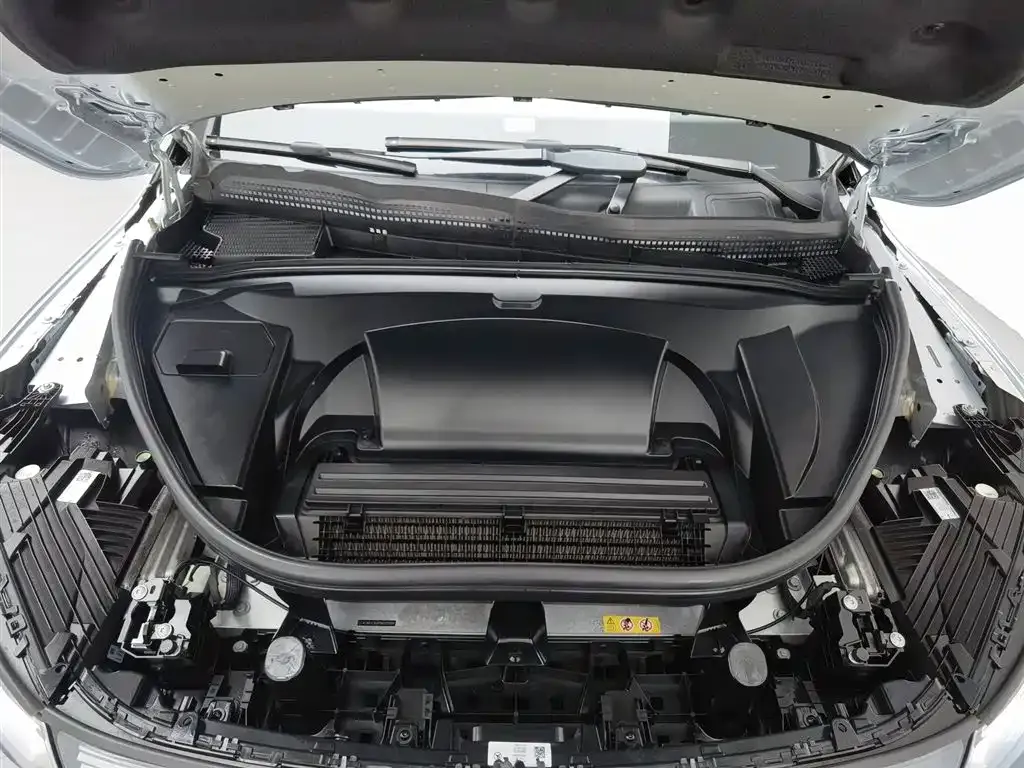 Mercedes-Benz EQE SUV 2023 из CN, фото 7