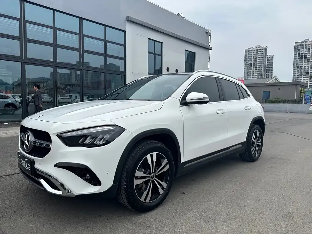 Mercedes-Benz GLA 2024 из CN, фото 1