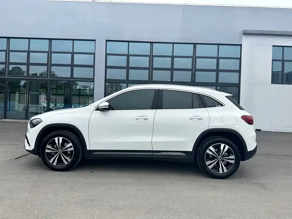 Mercedes-Benz GLA 2024 из CN, фото 5