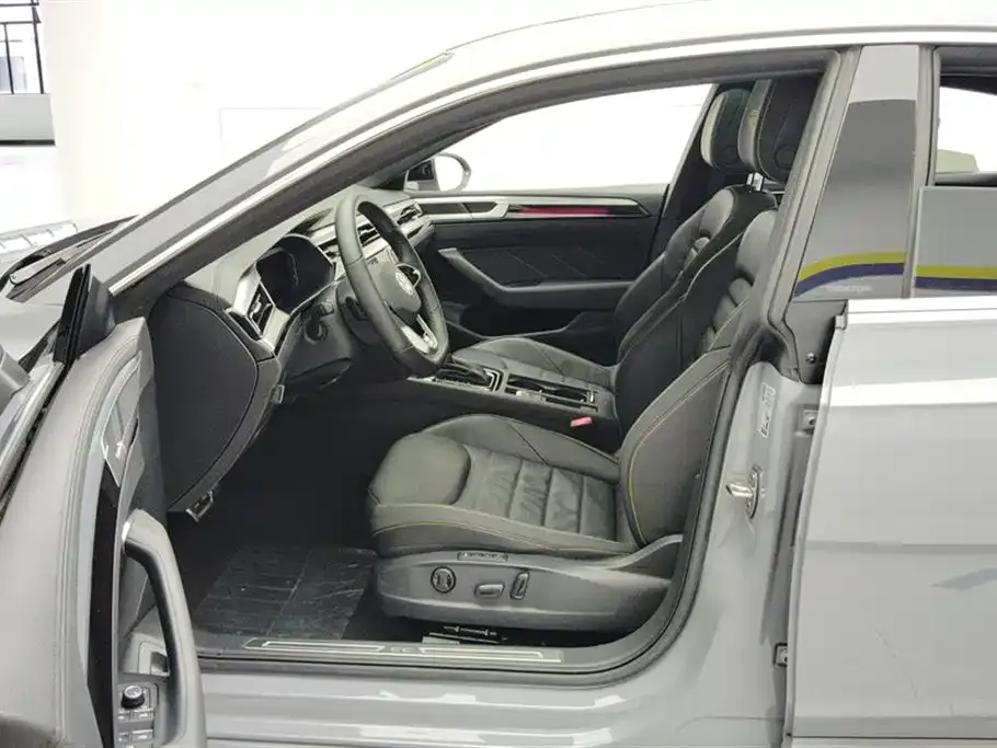 Volkswagen CC 2025 из CN, фото 8