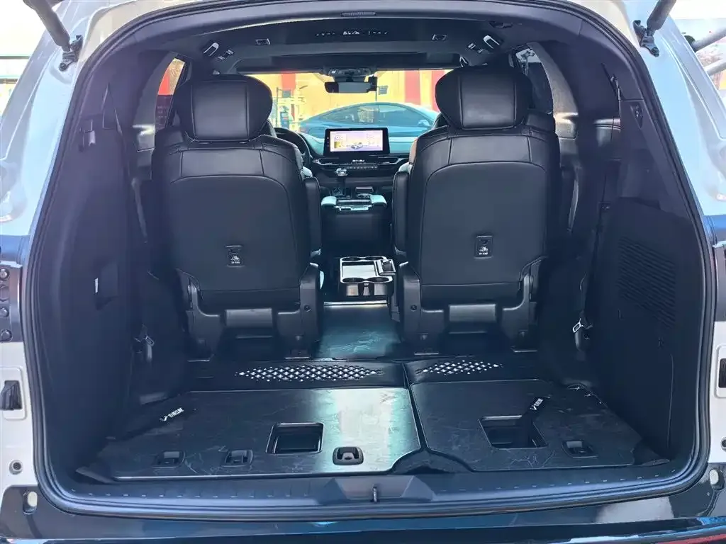 Toyota Sienna 2025 из CN, фото 8