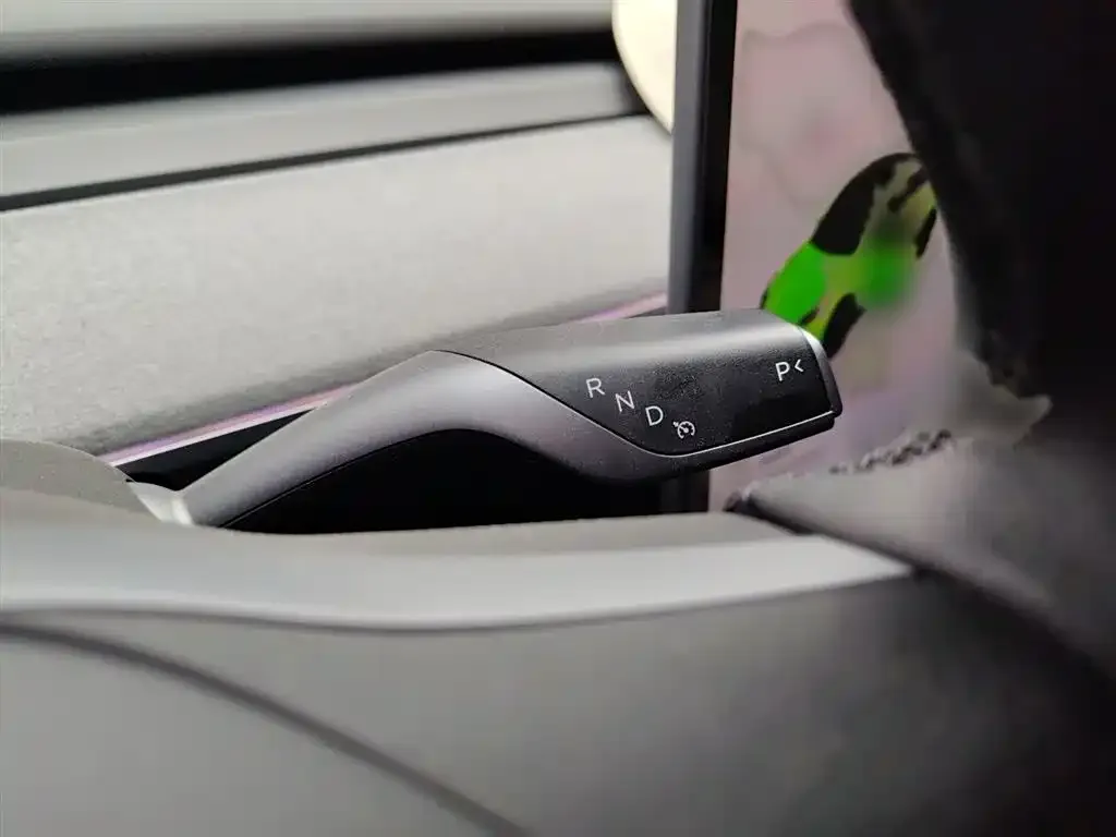 Tesla Model Y 2024 из CN, фото 4