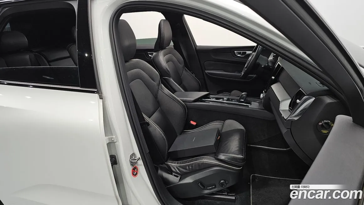 Volvo XC60 2021 из KR, фото 6