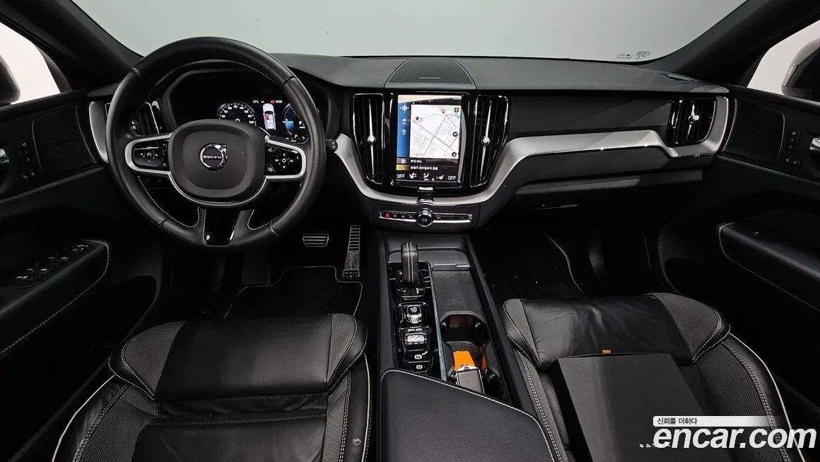 Volvo XC60 2021 из KR, фото 3