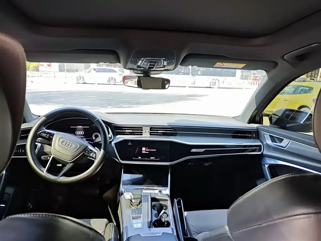 Audi A6L 2023 из CN, фото 2