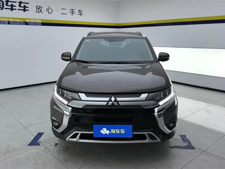 Mitsubishi Outlander 2021 из CN, фото 10
