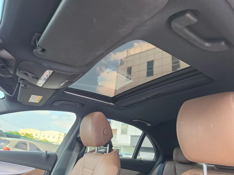 Mercedes-Benz E-Class 2021 из KR, фото 2