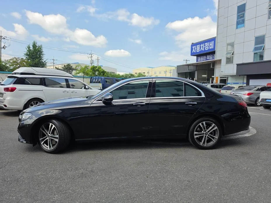 Mercedes-Benz E-Class 2021 из KR, фото 8