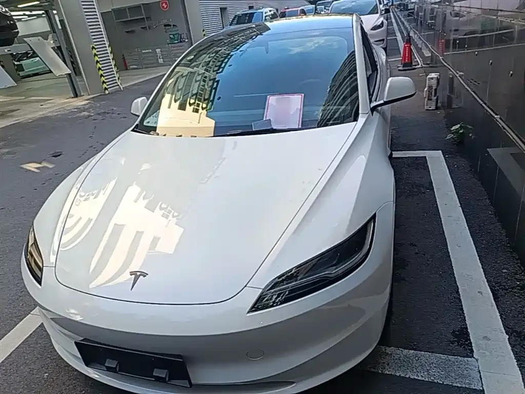 Tesla Model 3 2026 из CN, фото 8