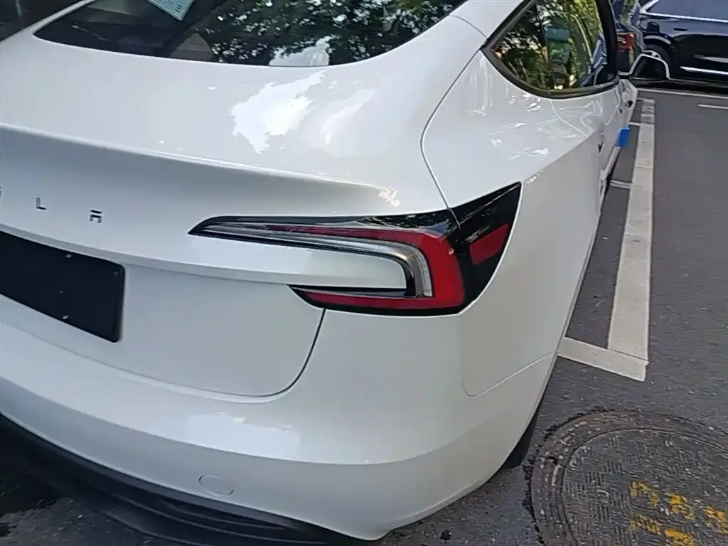 Tesla Model 3 2026 из CN, фото 3