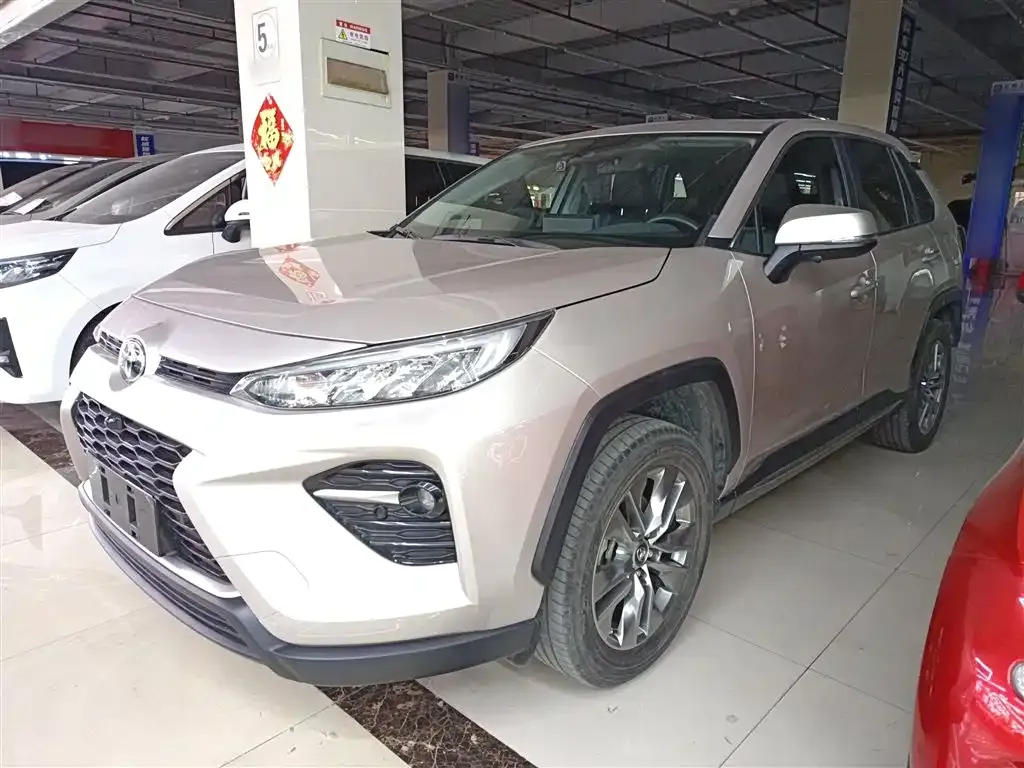 Toyota Wildlander — фото 1
