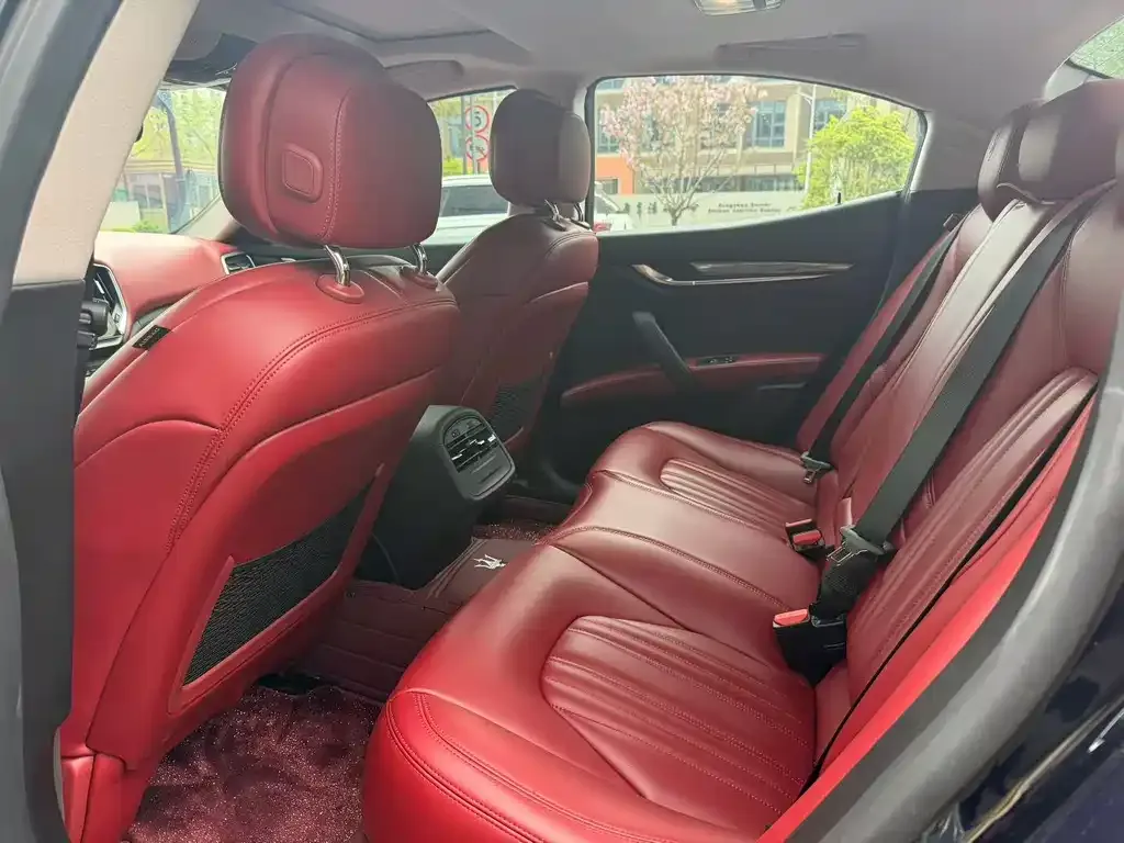 Maserati Ghibli 2022 из CN, фото 2