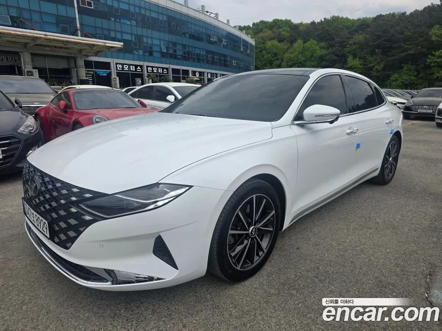 Hyundai Grandeur — фото 1