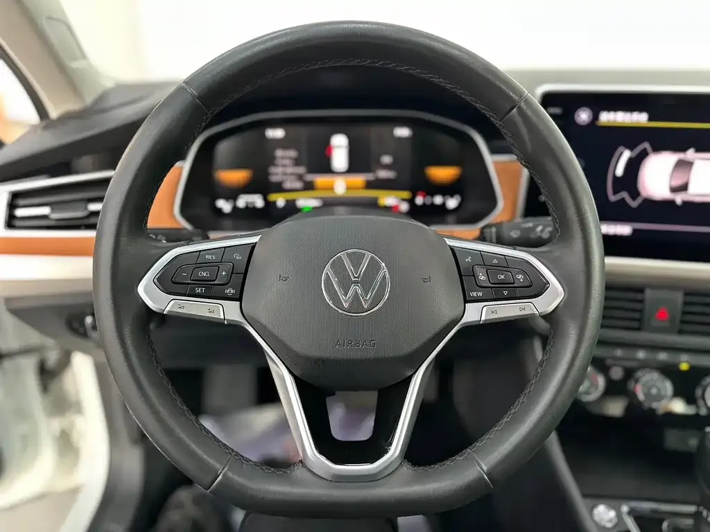 Volkswagen Bora 2023 из CN, фото 2