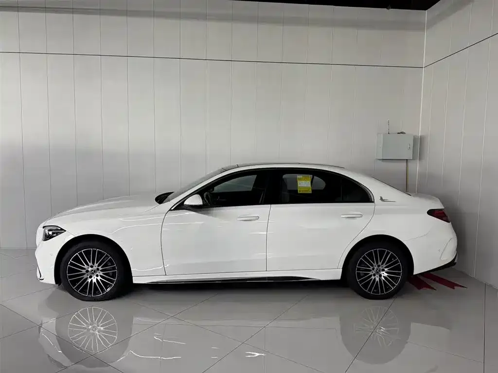 Mercedes-Benz C-Class 2024 из CN, фото 2
