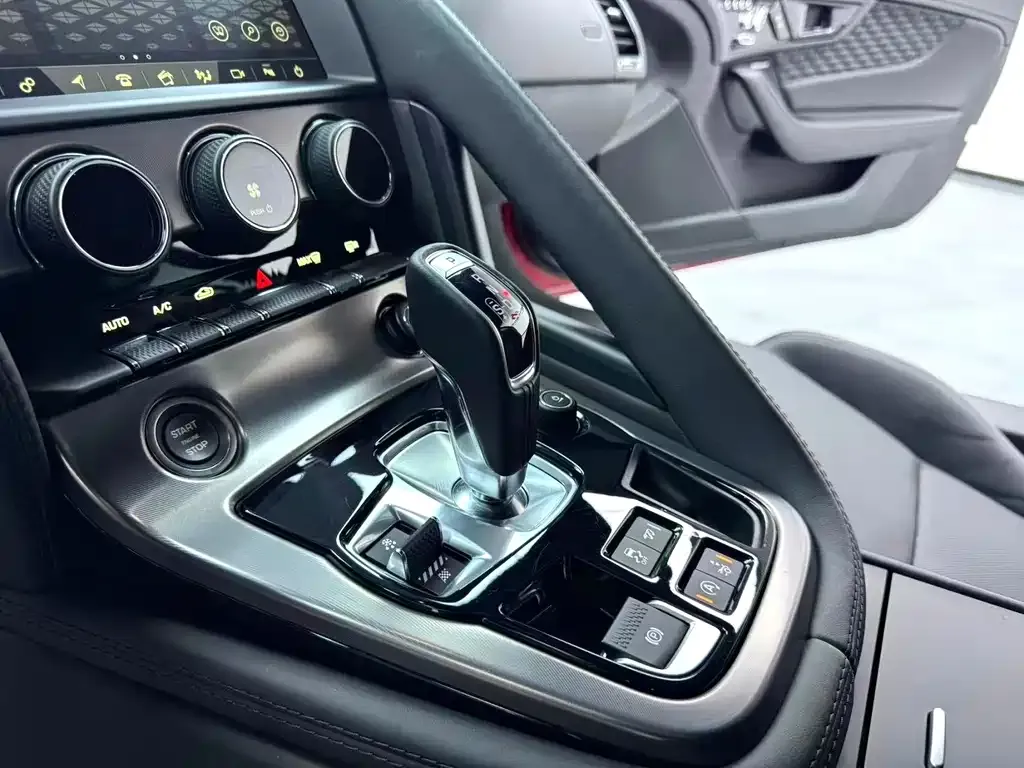 Jaguar F-TYPE 2024 из CN, фото 9