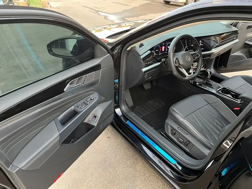 Volkswagen Passat 2022 из CN, фото 8