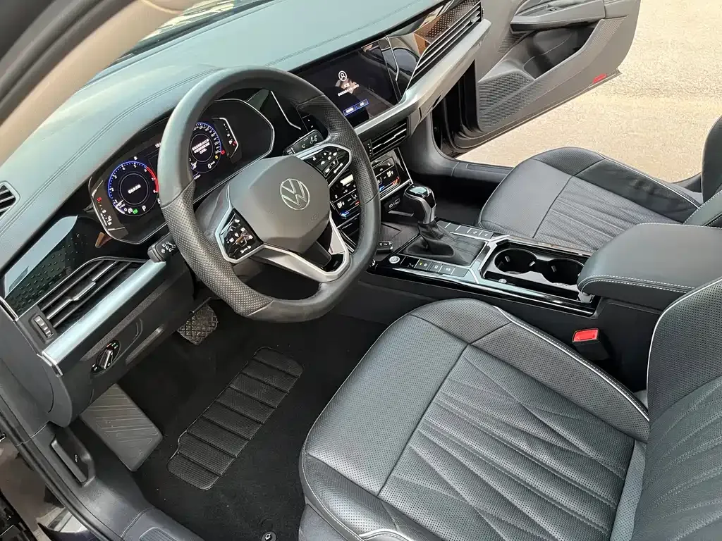 Volkswagen Passat 2022 из CN, фото 9