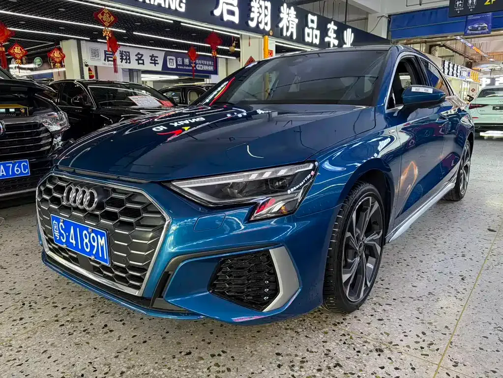 Audi A3 2023 из CN, фото 1