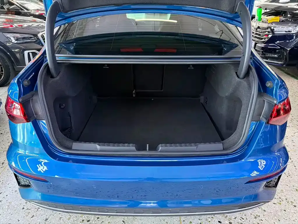 Audi A3 2023 из CN, фото 7