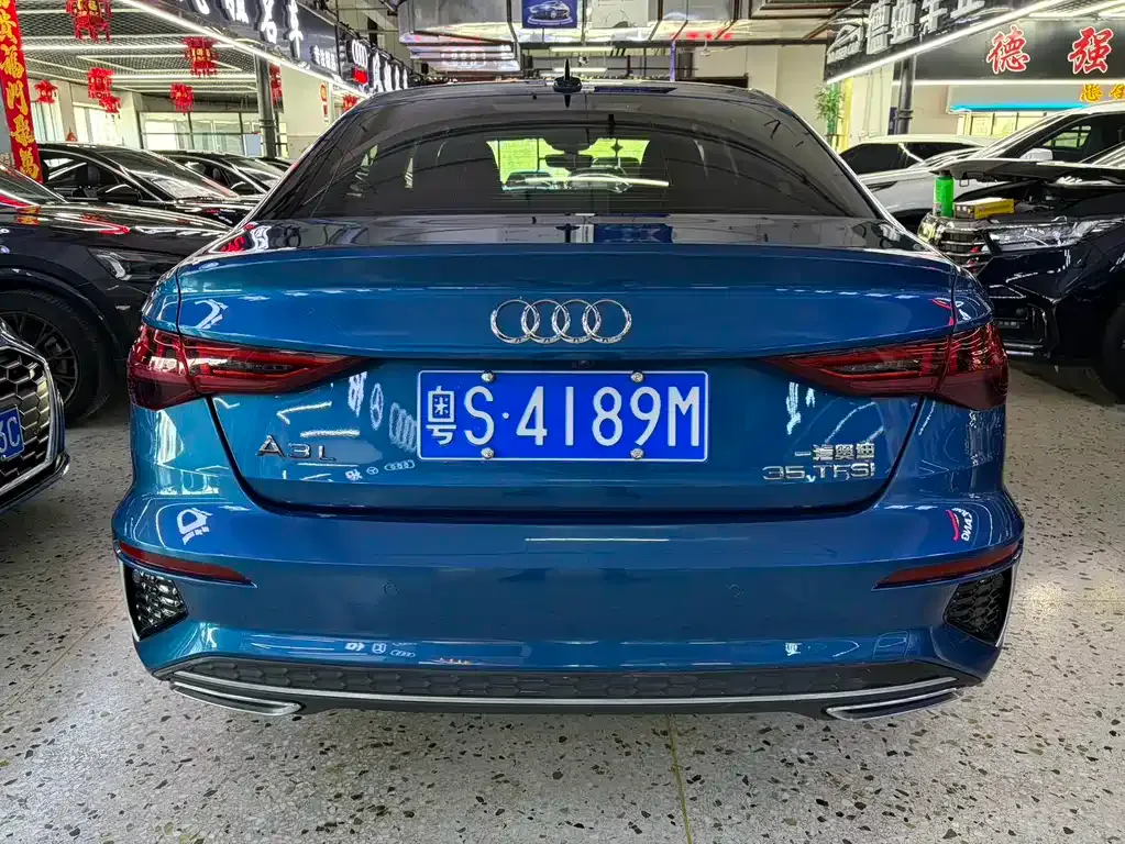 Audi A3 2023 из CN, фото 2