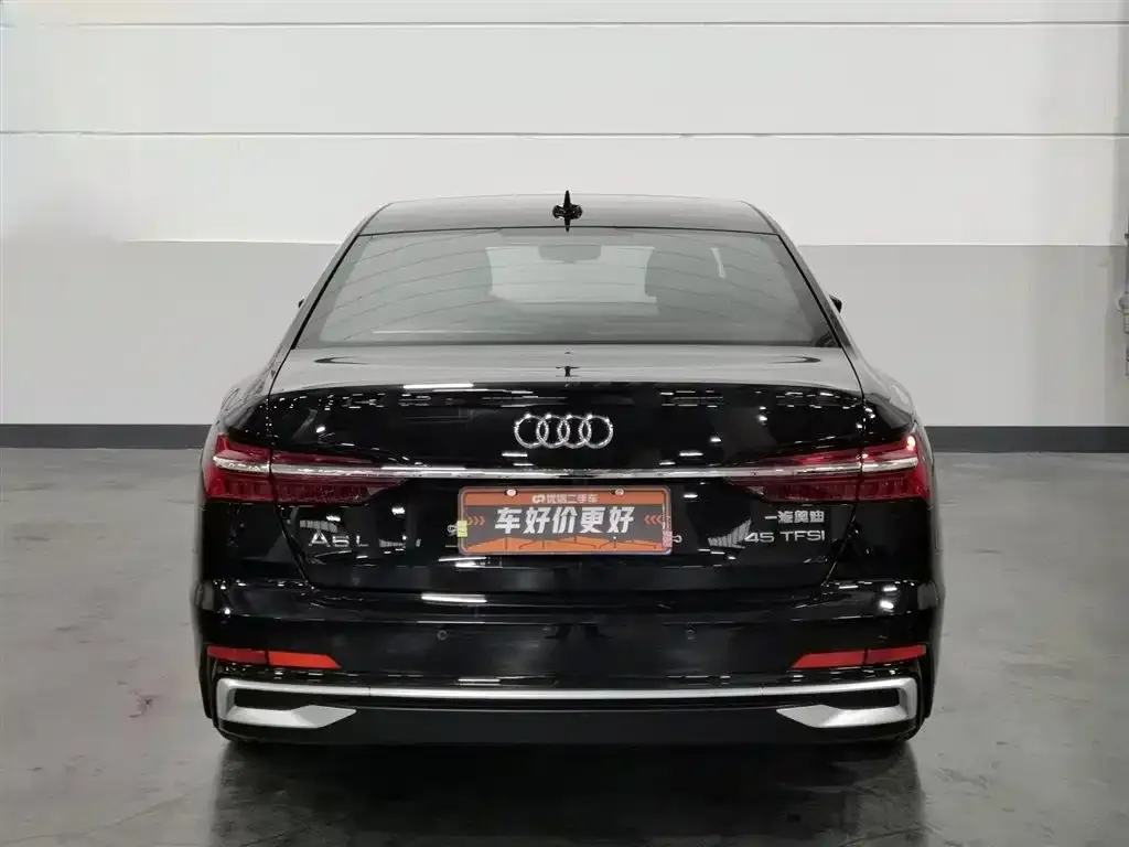Audi A6L 2023 из CN, фото 4