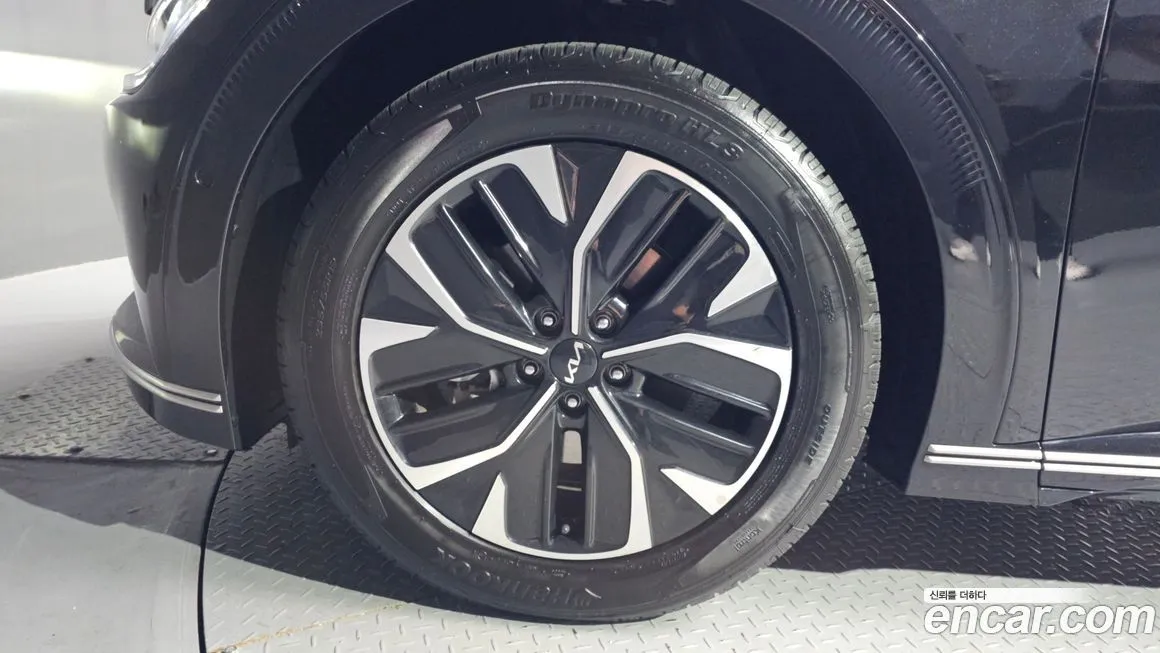 Kia EV6 2023 из KR, фото 10