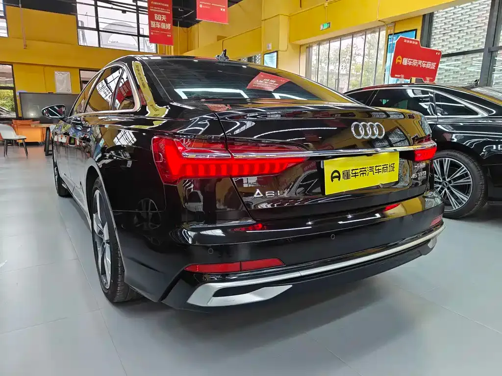 Audi A6L 2023 из CN, фото 2