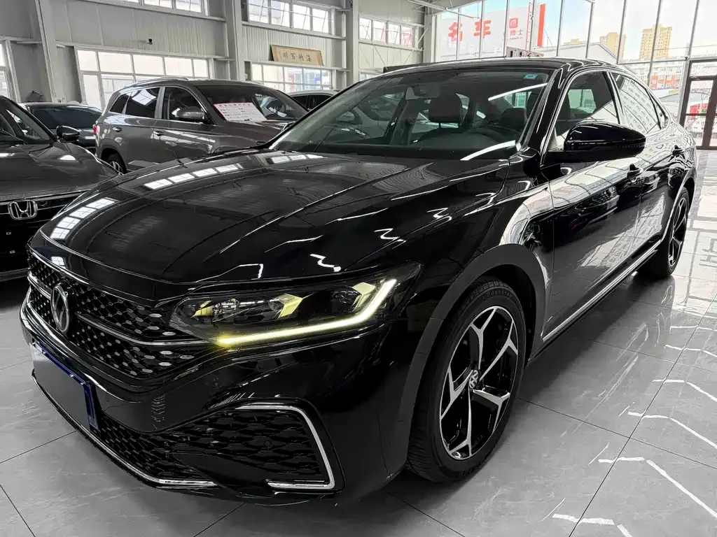 Volkswagen Passat 2022 из CN, фото 1