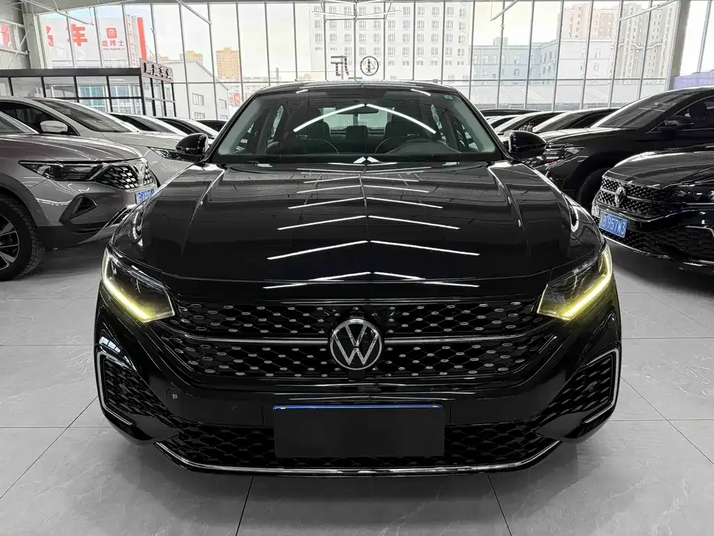 Volkswagen Passat 2022 из CN, фото 8