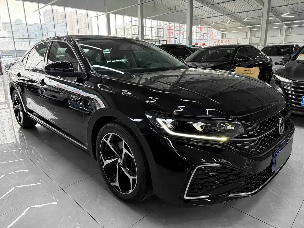 Volkswagen Passat 2022 из CN, фото 9