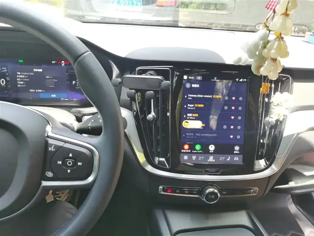 Volvo S60 2025 из CN, фото 9