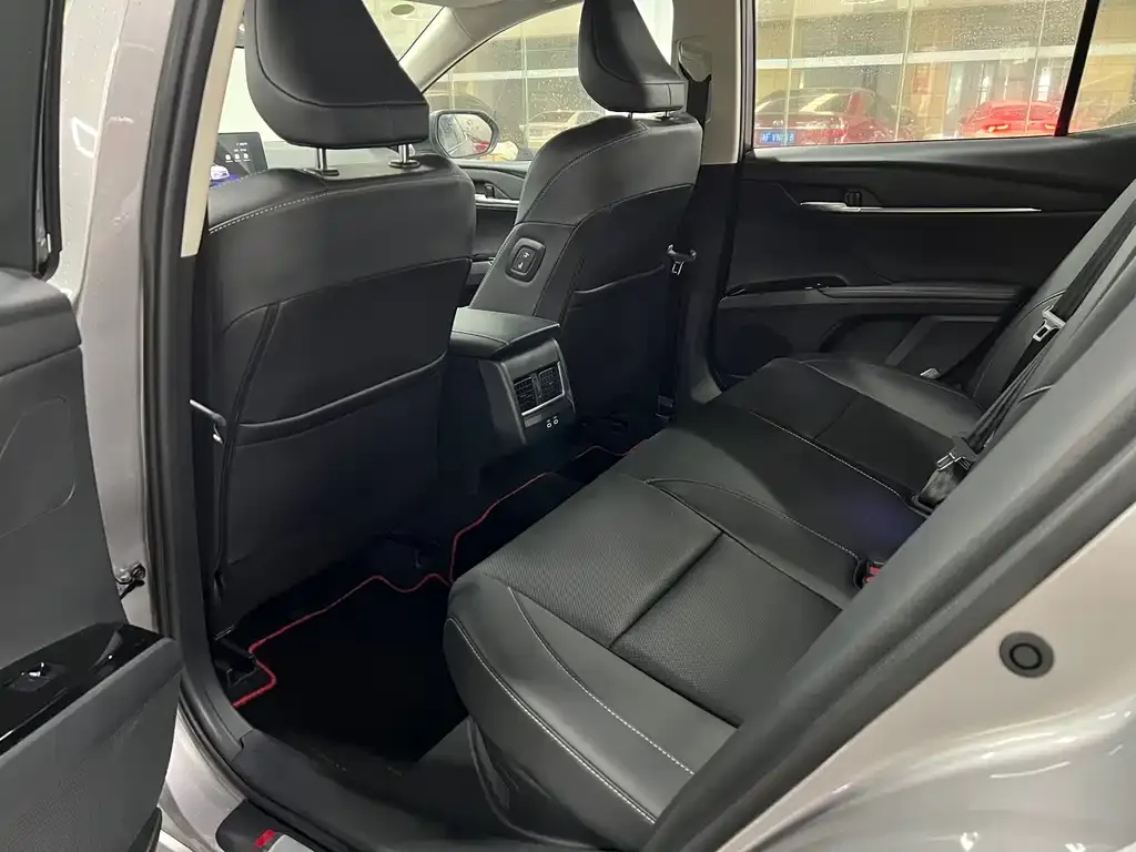 Toyota Camry 2026 из CN, фото 7