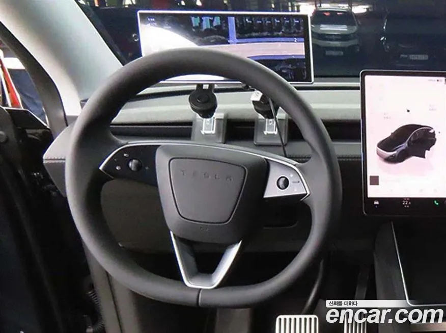 Tesla Model Y — фото 10