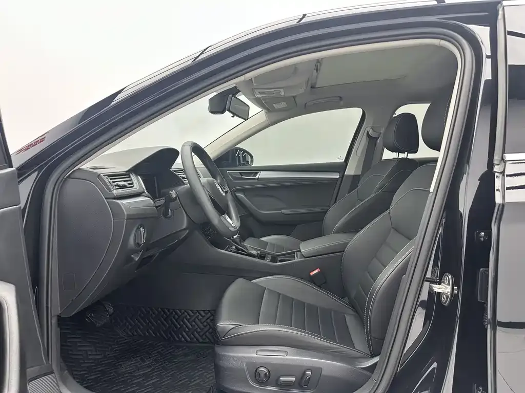 Skoda Superb 2022 из CN, фото 6