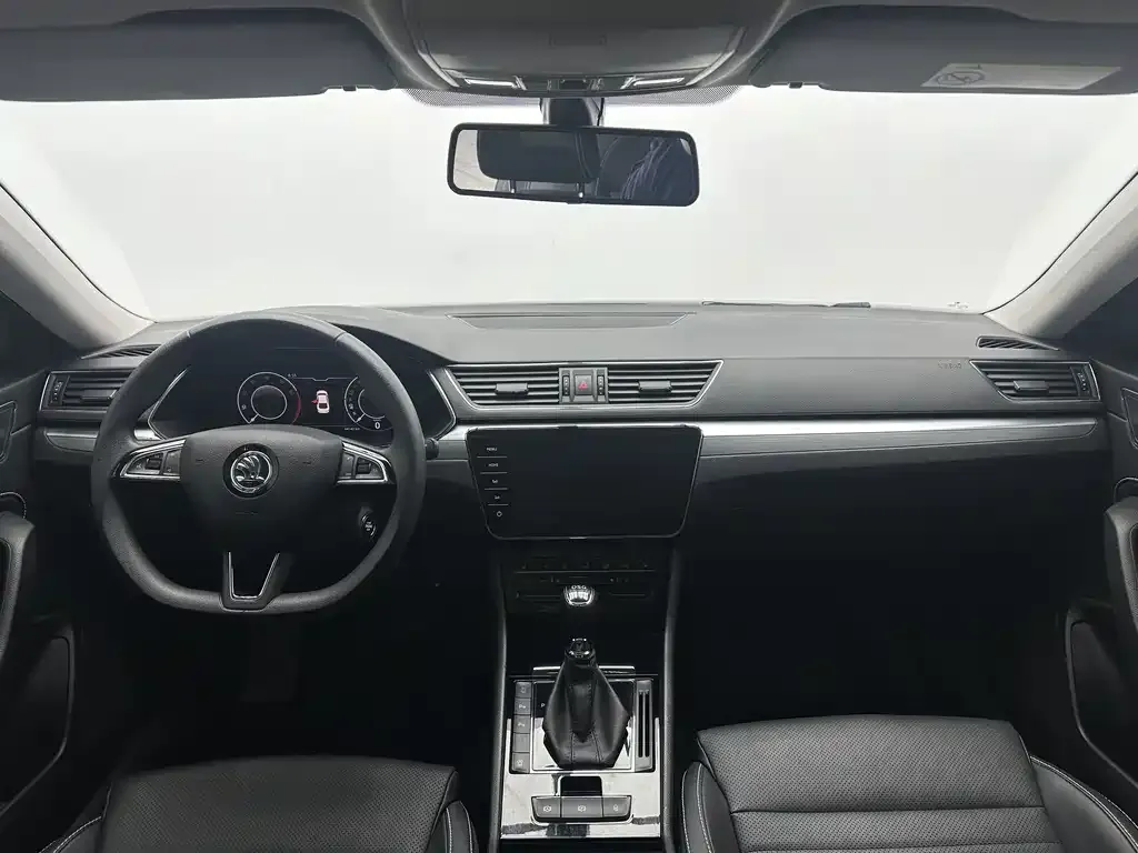 Skoda Superb 2022 из CN, фото 9