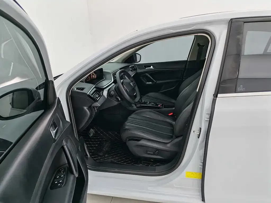 Peugeot 408 2026 из CN, фото 5