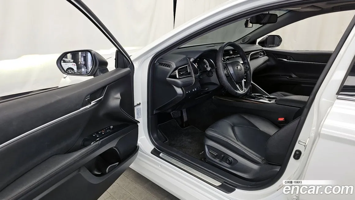 Toyota Camry 2021 из KR, фото 8