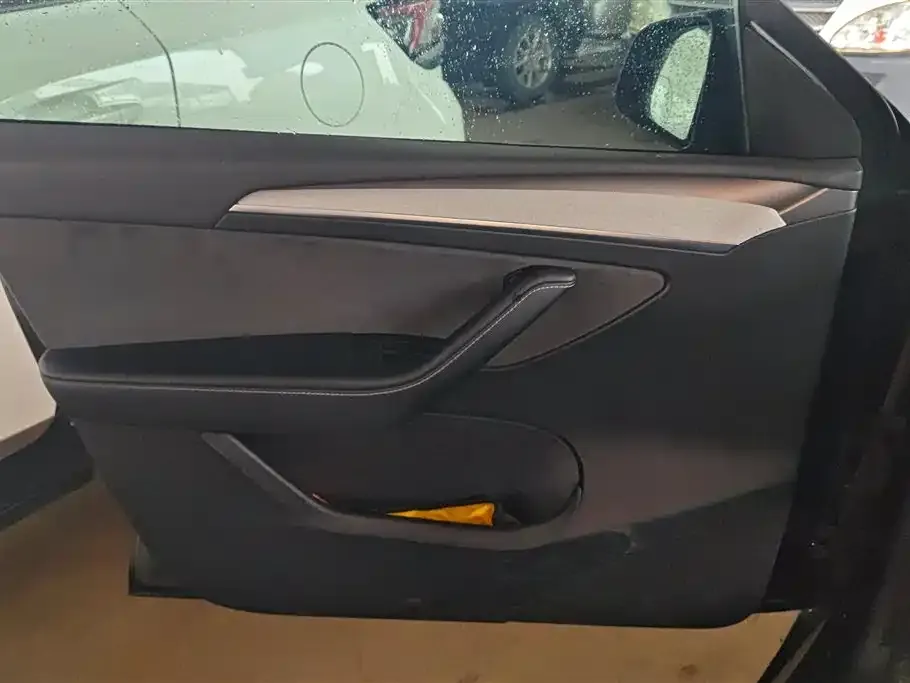 Tesla Model Y 2024 из CN, фото 8