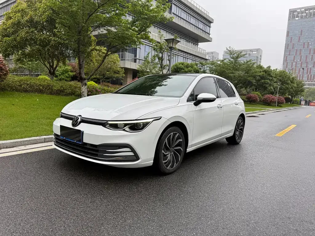 Volkswagen Golf 2022 из CN, фото 1