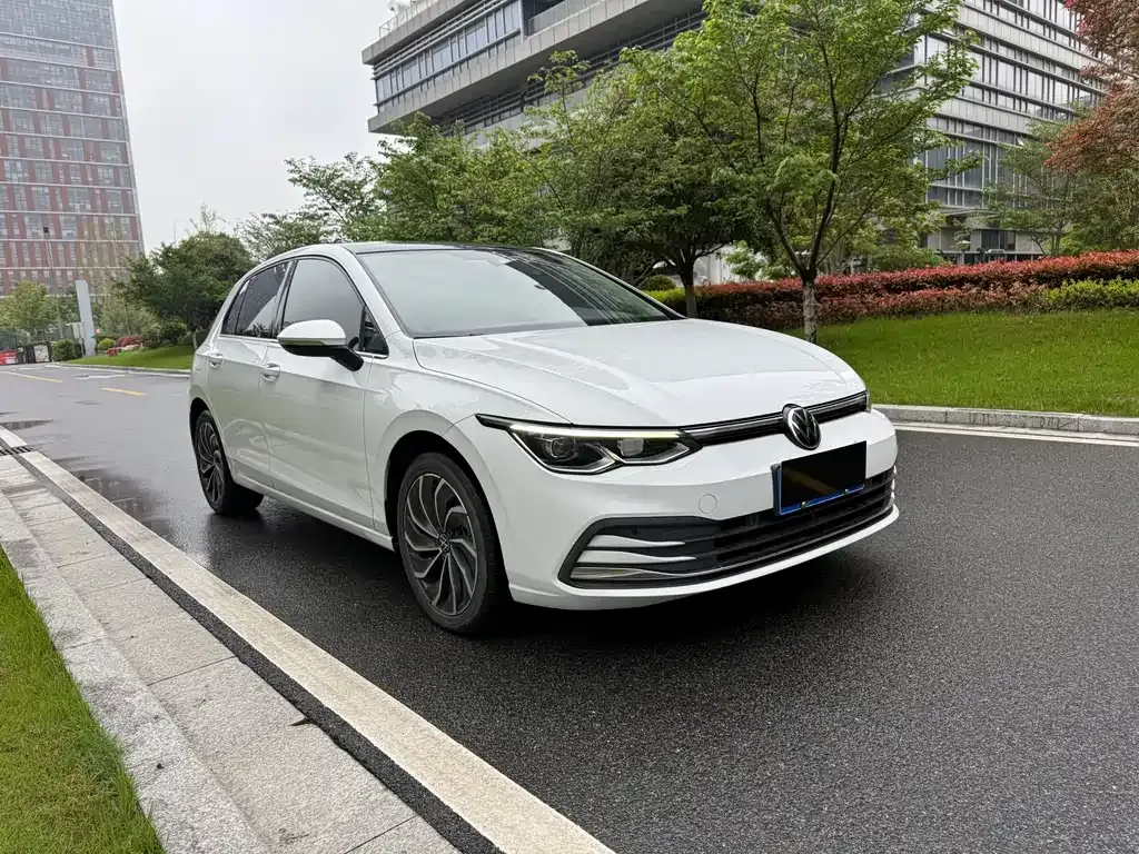 Volkswagen Golf 2022 из CN, фото 6