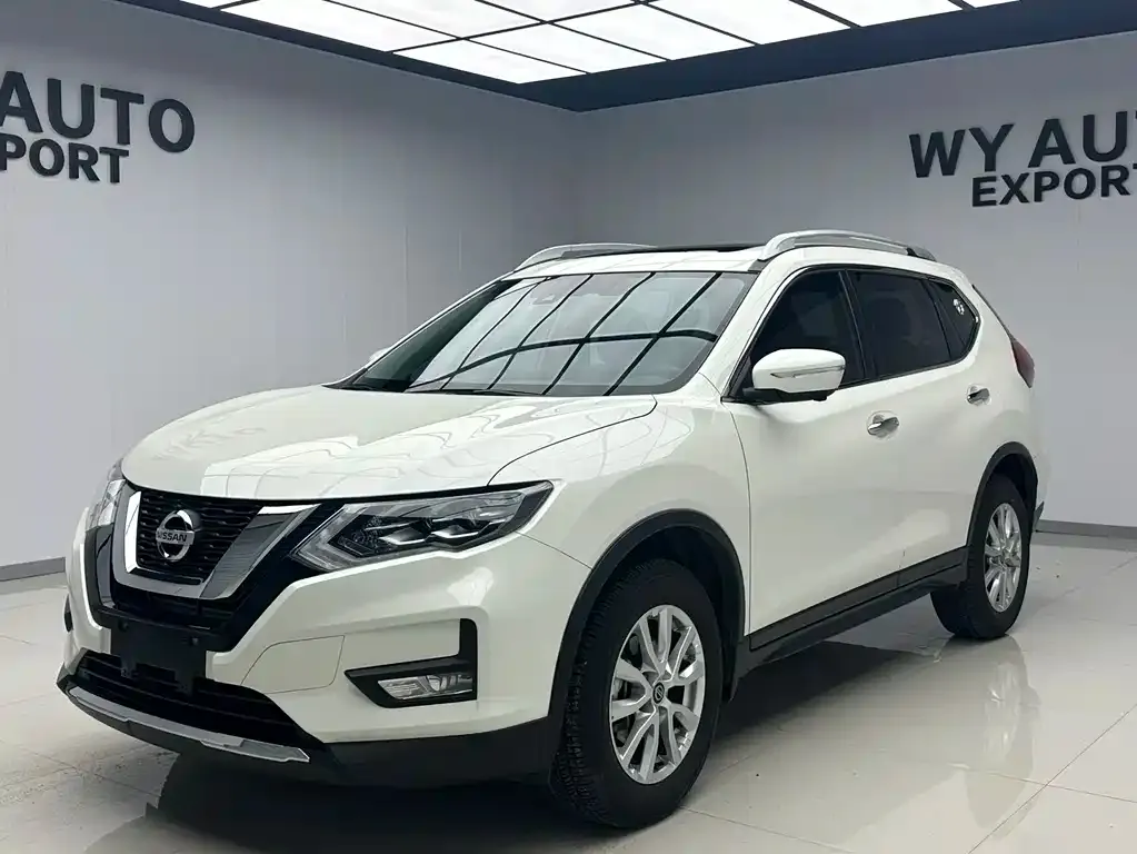 Nissan X-Trail 2023 из CN, фото 1