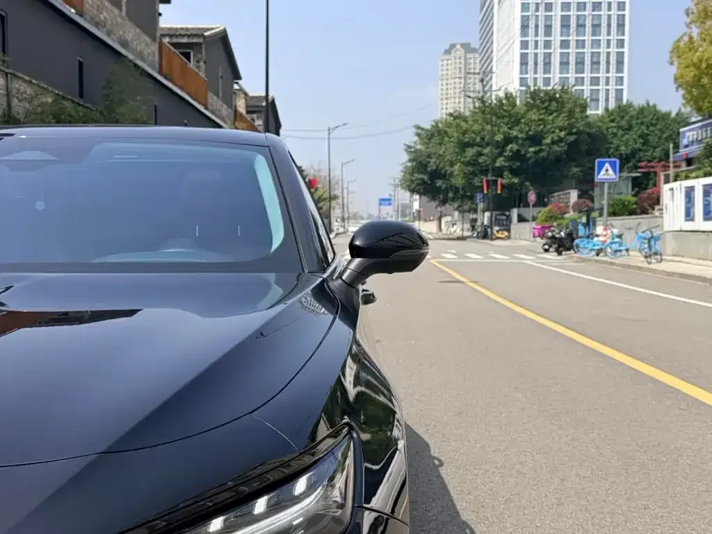 Hongqi H5 2025 из CN, фото 6