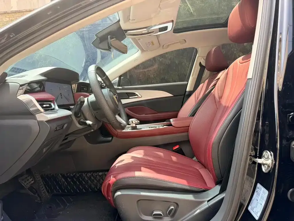 Hongqi H5 2025 из CN, фото 3